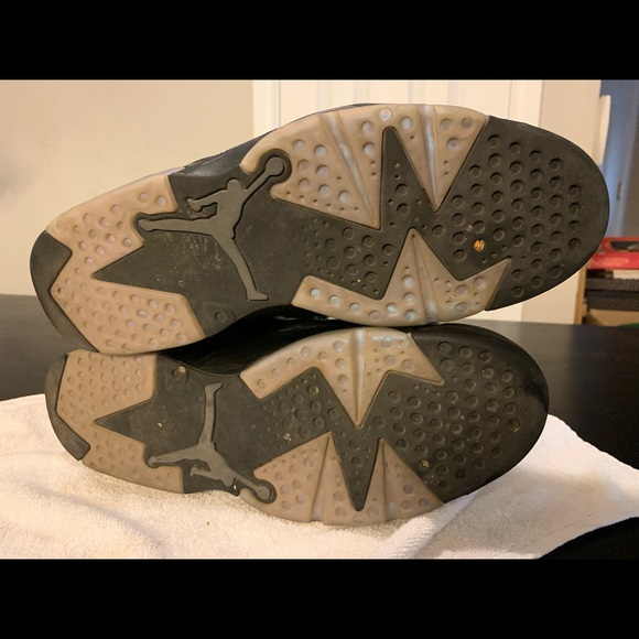 Air Jordan 6 Retro - Picture 4 of 8